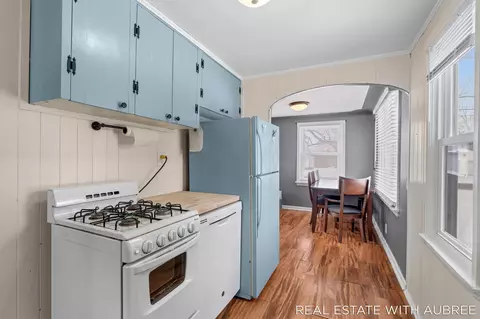Kitchen - 3451 Hubbard St, Hamilton, MI 49419 photo 2 of 3