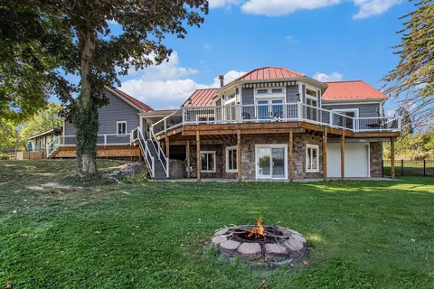 1252 Cherokee Dr, Union City, MI 49094