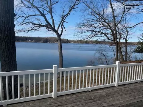 9577 Shore Dr, Mecosta, MI 49332