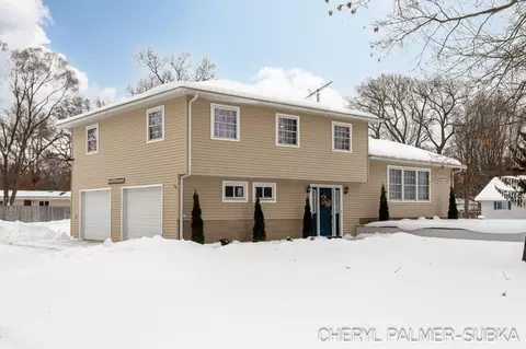 96 S Dengler Rd, Muskegon, MI 49442