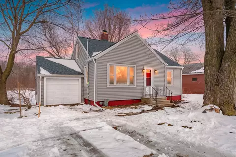 7349 Red Arrow Hwy, Watervliet, MI 49098