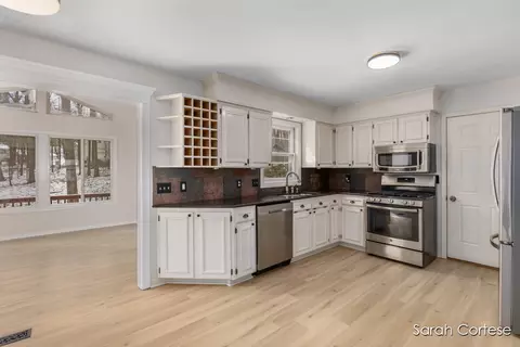 6150 Winthrop Ct SE, Ada, MI 49301 photo 6