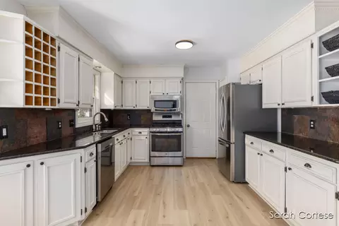 6150 Winthrop Ct SE, Ada, MI 49301 photo 8