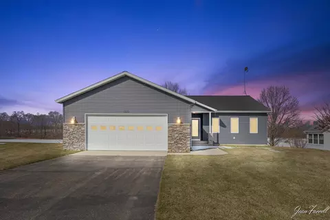 1830 S Pratt Lk, Martin, MI 49070