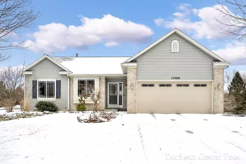 15308 Saddlebrook Ct, Grand Haven, MI 49417