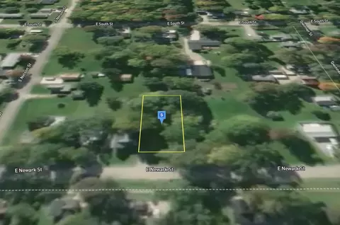 712 E Newark St, Ithaca, MI 48847 photo 3