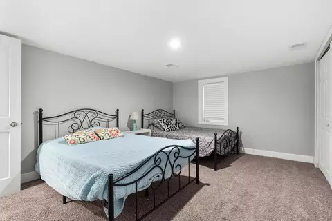 Bedroom - 11309 Sunset Point Dr, Plainwell, MI 49080 photo 5 of 5