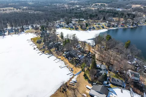 View/Area - 11309 Sunset Point Dr, Plainwell, MI 49080 photo 18 of 23