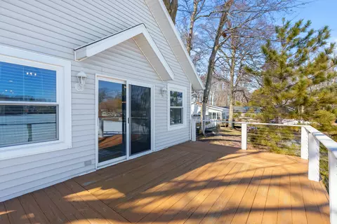 Exterior - 11309 Sunset Point Dr, Plainwell, MI 49080 photo 1 of 7
