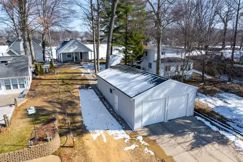 Other - 11309 Sunset Point Dr, Plainwell, MI 49080 photo 8 of 10