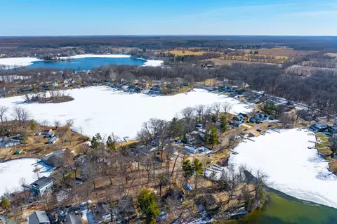 View/Area - 11309 Sunset Point Dr, Plainwell, MI 49080 photo 20 of 23