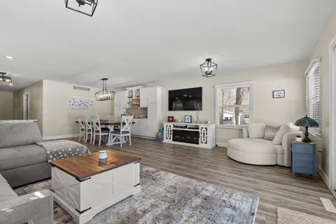 Living - 11309 Sunset Point Dr, Plainwell, MI 49080 photo 4 of 5