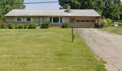 5516 W N Ave, Kalamazoo, MI 49009
