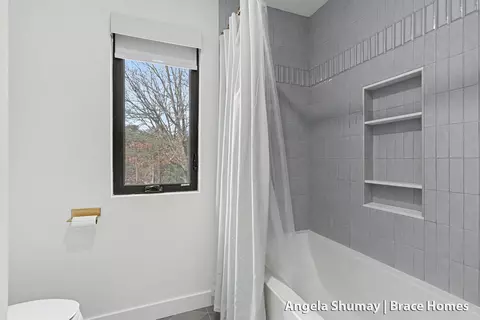 Bath - 400 Greentree Ln NE, Ada, MI 49301 photo 6 of 6
