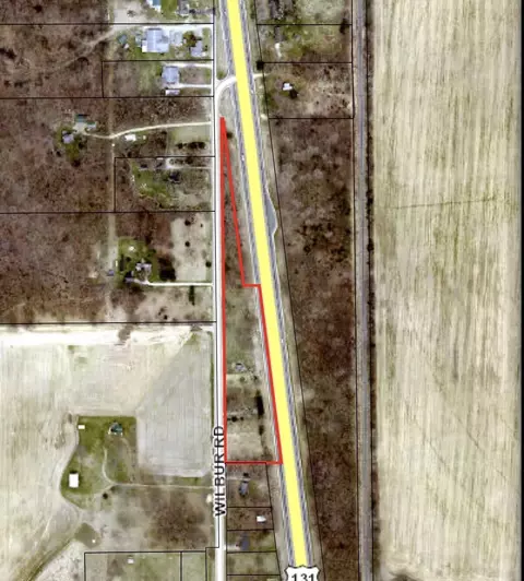 53599 Wilbur Rd, Three Rivers, MI 49093