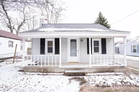 3640 Raven Ave SW, Wyoming, MI 49509
