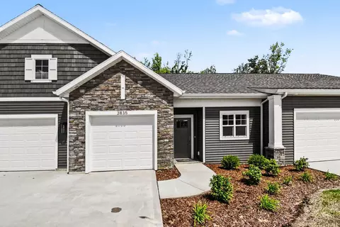 2835 W Cobblestone Ct SE #15, Kentwood, MI 49512
