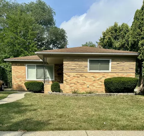 23181 Parklawn St, Oak Park, MI 48237