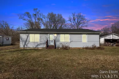 226 Miller St, Ionia, MI 48846