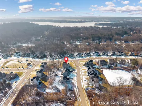 View/Area - 16575 Spring Tree Dr, Spring Lake, MI 49456 photo 6 of 6
