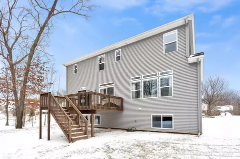 Exterior - 16575 Spring Tree Dr, Spring Lake, MI 49456 photo 4 of 9