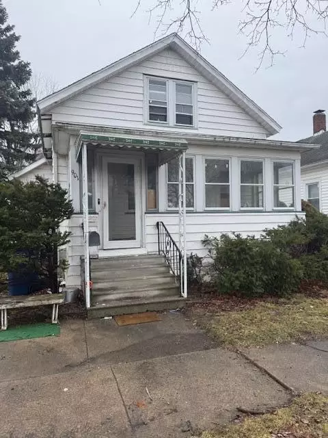 901 S Monroe St, Bay City, MI 48708