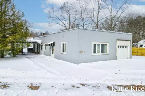 8431 Meade St, Montague, MI 49437