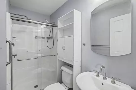 Bath - 752 Wright Ln, Marshall, MI 49068 photo 5 of 5