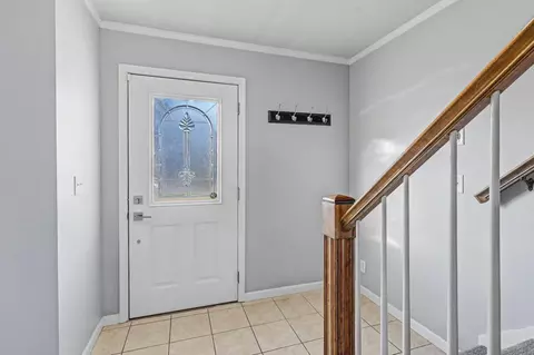 Entry Way - 752 Wright Ln, Marshall, MI 49068 photo 3 of 3