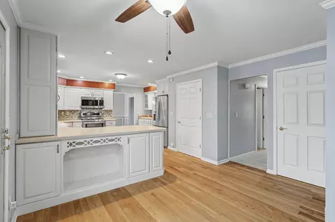 Entry Way - 752 Wright Ln, Marshall, MI 49068 photo 1 of 3