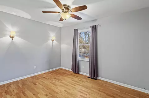Bedroom - 752 Wright Ln, Marshall, MI 49068 photo 5 of 9