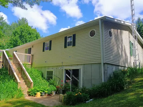 Exterior - 167 Mill Rd, Blanchard, MI 49310 photo 3 of 10