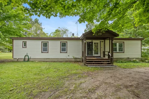 15070 Rapids Dr, Hersey, MI 49639
