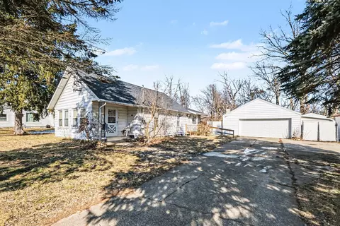 335 Dana St NW, Comstock Park, MI 49321