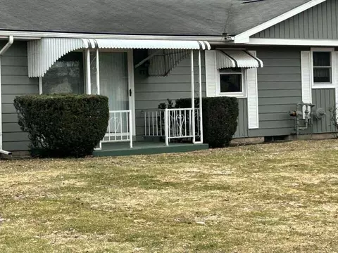 826 Andover Ct SE #5, Kentwood, MI 49508