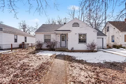1147 Mclaughlin Ave, Muskegon, MI 49442