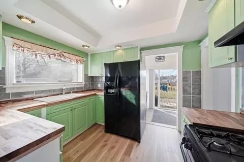 Kitchen - 209 W High St, Jackson, MI 49203 photo 1 of 4