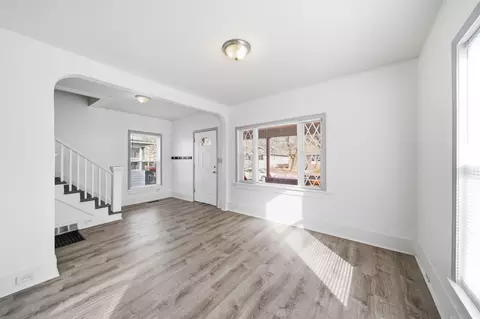 Living - 209 W High St, Jackson, MI 49203 photo 3 of 4
