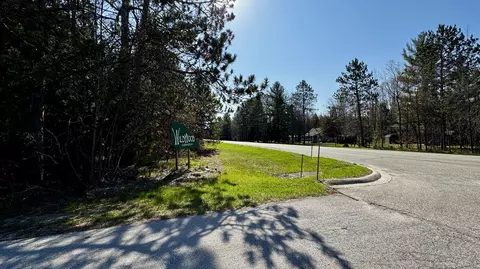 lot Apt 9 Whitetail, Cadillac, MI 49601