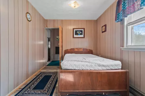 Bedroom - 5339 Lake Dr, Reading, MI 49274 photo 2 of 5