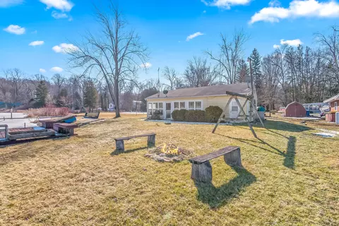 Exterior - 5339 Lake Dr, Reading, MI 49274 photo 11 of 12