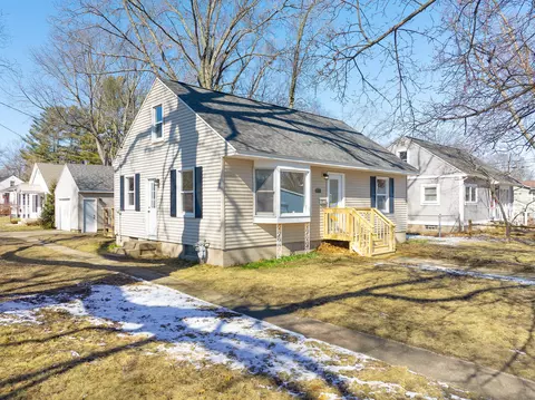 2393 Lincoln St, Muskegon, MI 49441