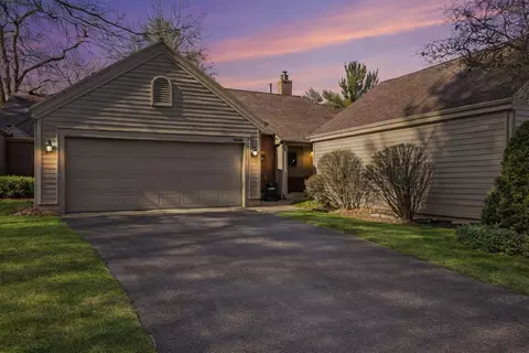 6657 Waybridge Dr SE, Grand Rapids, MI 49546