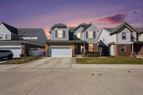 47571 Viola Ln, New Baltimore, MI 48047