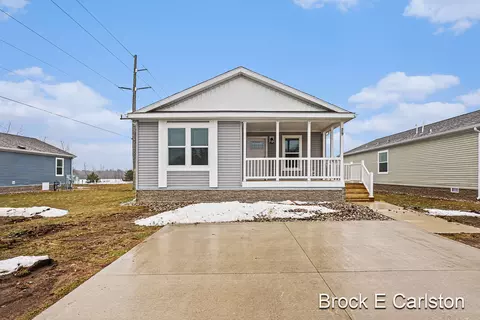 1283 Ellis Rd #29, Norton Shores, MI 49441