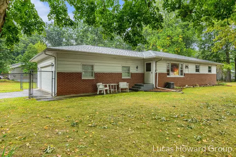 9270 Alidor Rd, Schoolcraft, MI 49087