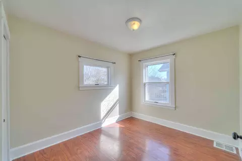 Bedroom - 121 N Thompson St, Jackson, MI 49202 photo 6 of 6