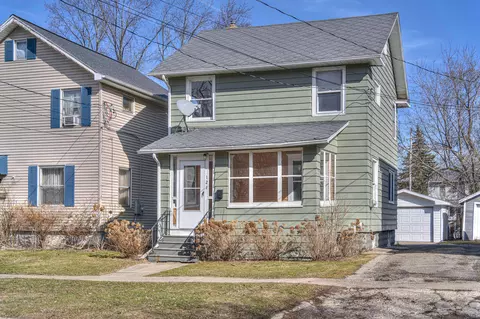 Exterior - 121 N Thompson St, Jackson, MI 49202 photo 2 of 9