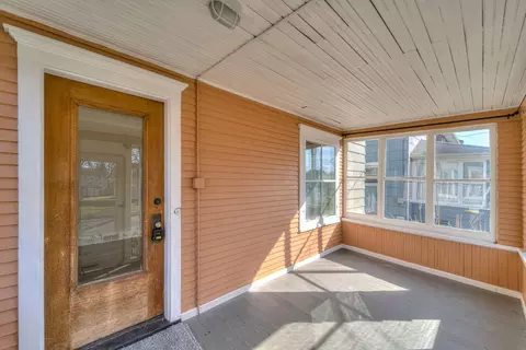 Exterior - 121 N Thompson St, Jackson, MI 49202 photo 4 of 9
