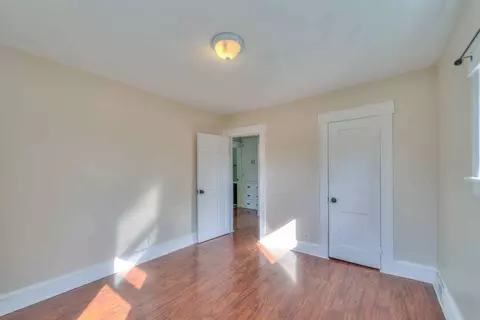 Bedroom - 121 N Thompson St, Jackson, MI 49202 photo 5 of 6